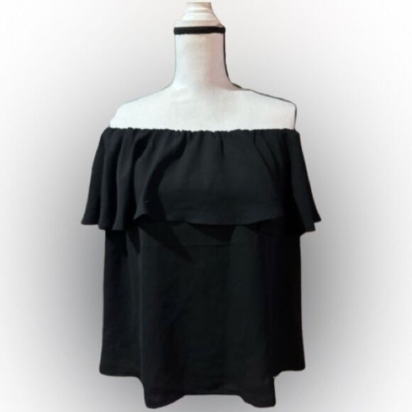 Tops - Elegant Black Off-Shoulder Top